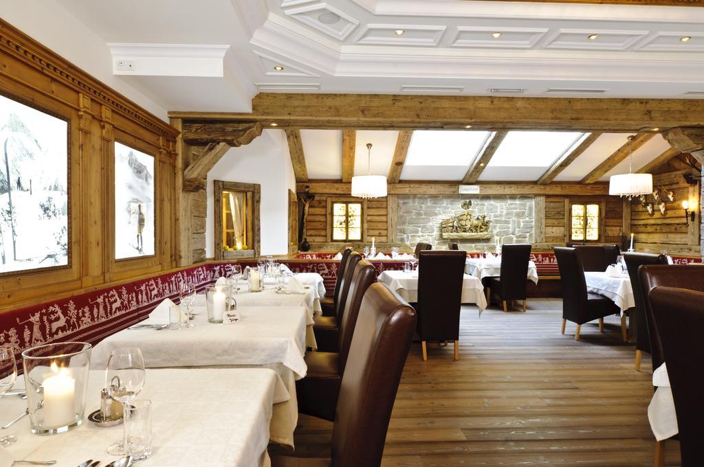 Hotel Gasthof Perauer Mayrhofen Ngoại thất bức ảnh